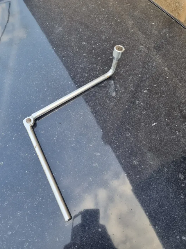 Llave de ruedas Mercedes Benz SL R129