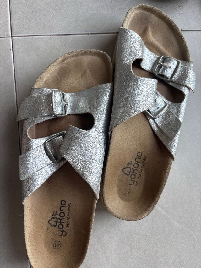 Sandalias de terciopelo y plata