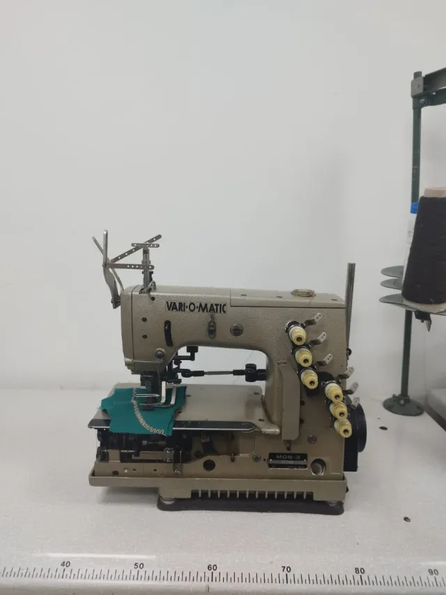 Máquina de coser Vari-o-matic MDN-3