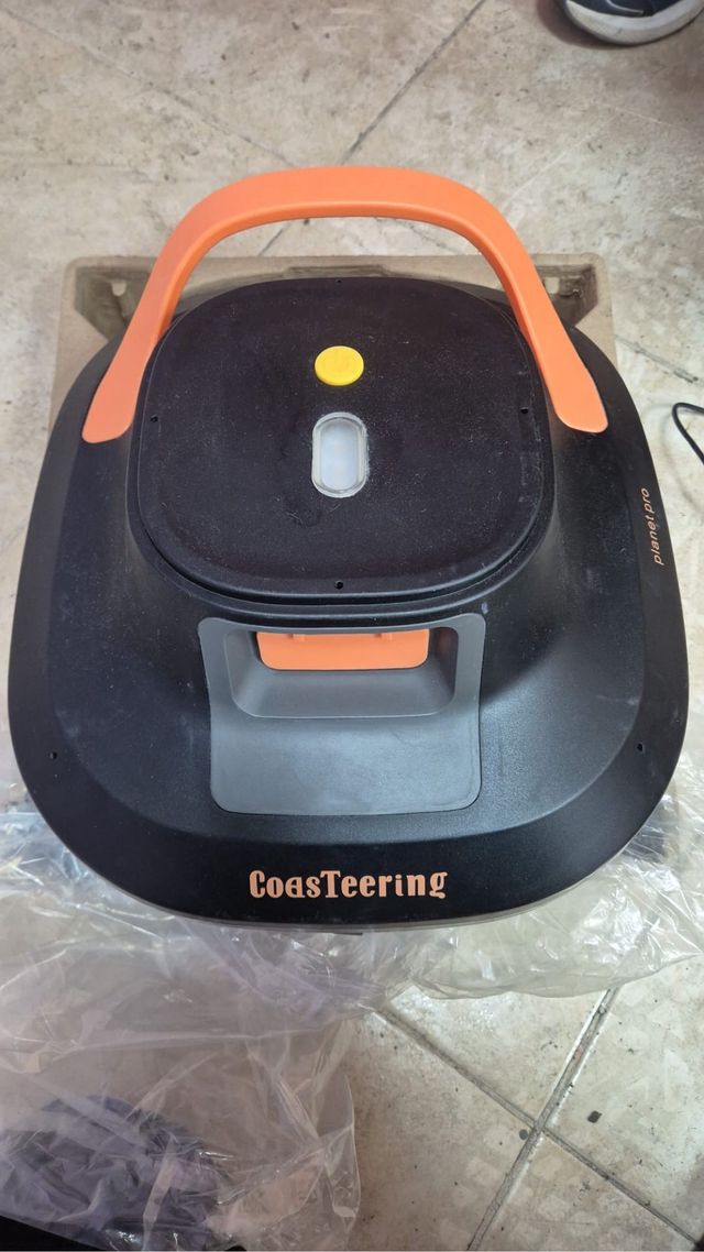 Robot Limpiafondos CoasTeering Negro/Naranja