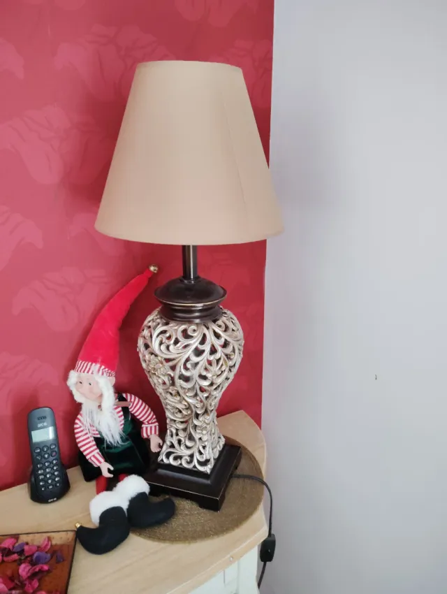 Lámpara de mesa hierro y madera