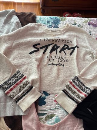 12 prendas de blusas, se puede vender por separado