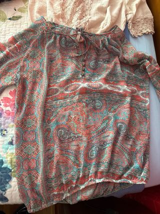 12 prendas de blusas, se puede vender por separado