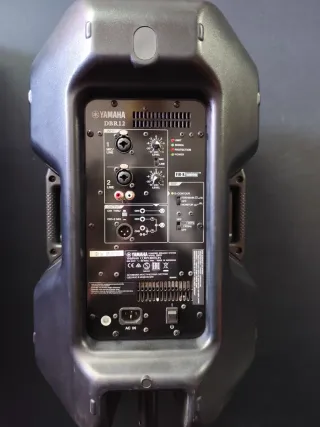 2 Altavoces Yamaha DBR12 + Mixer Soundcraft UI24R