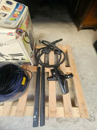 Vaporeta Polti con accesorios