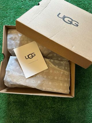 UGG Beige Zapatillas Mujer Talla 39