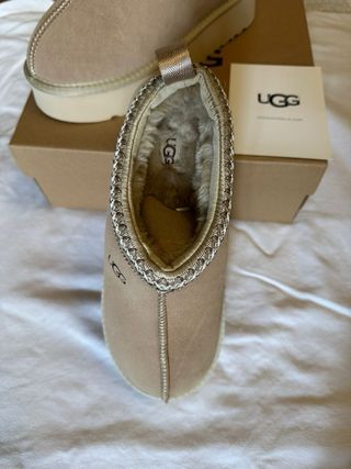 UGG Beige Zapatillas Mujer Talla 39