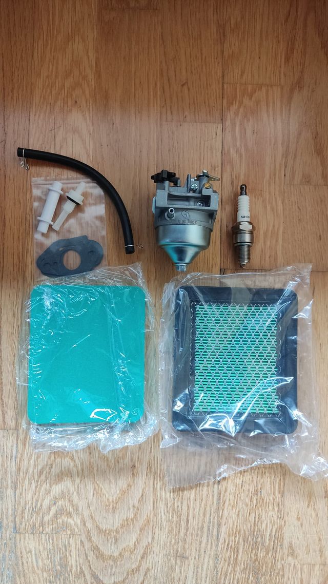 Kit carburador y filtros.