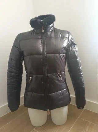 Cazadora de plumas negra 1967