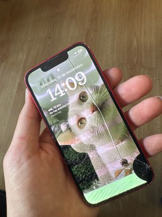 iPhone 13 mini rosso