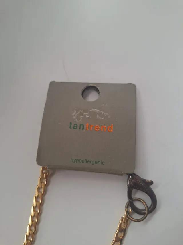 Collare a catena dorato e nero da donna