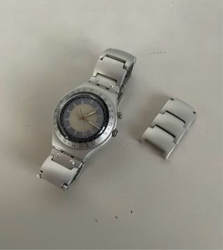 Reloj Swatch Gris/Plateado