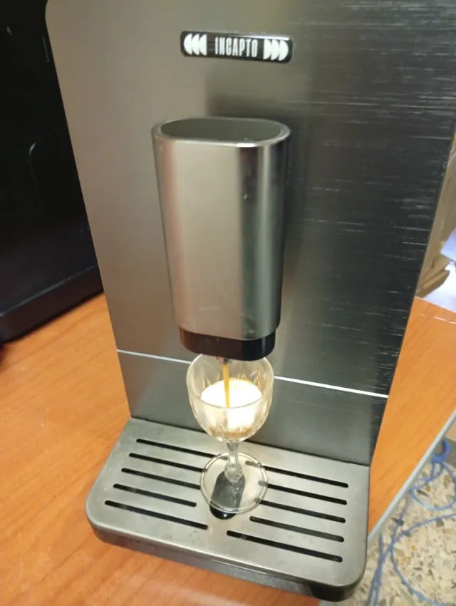 Cafetera Superautomática Incapto