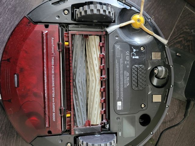 Robot Aspirador Roomba + Base de Carga