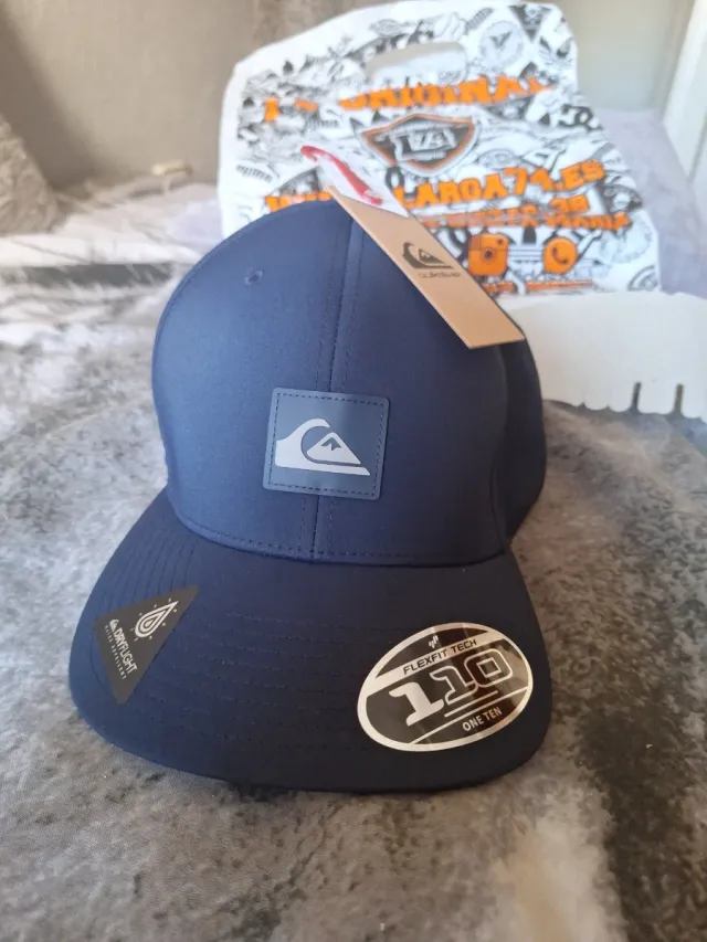 Gorra Quiksilver Azul y Gris (NUEVA SIN ESTRENAR)