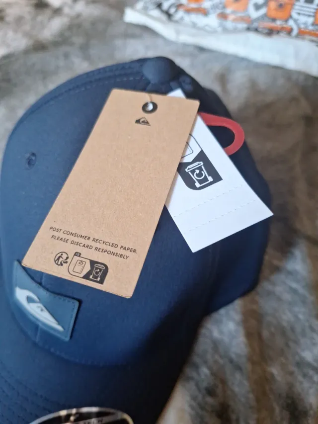 Gorra Quiksilver Azul y Gris (NUEVA SIN ESTRENAR)