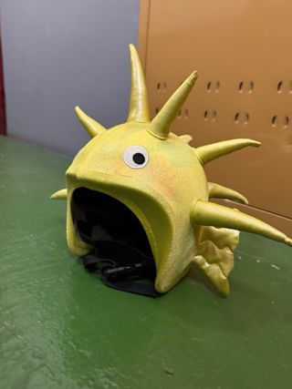 Botas esquí niño 32 Tecno + palos + casco (regalo)