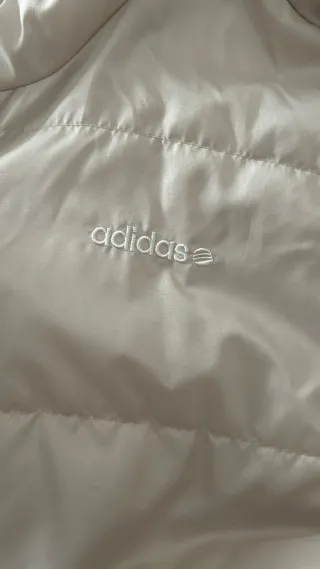 Chaqueta Adidas Reversible Beige y Blanca