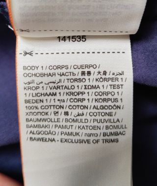 Superdry camiseta con logos bordados