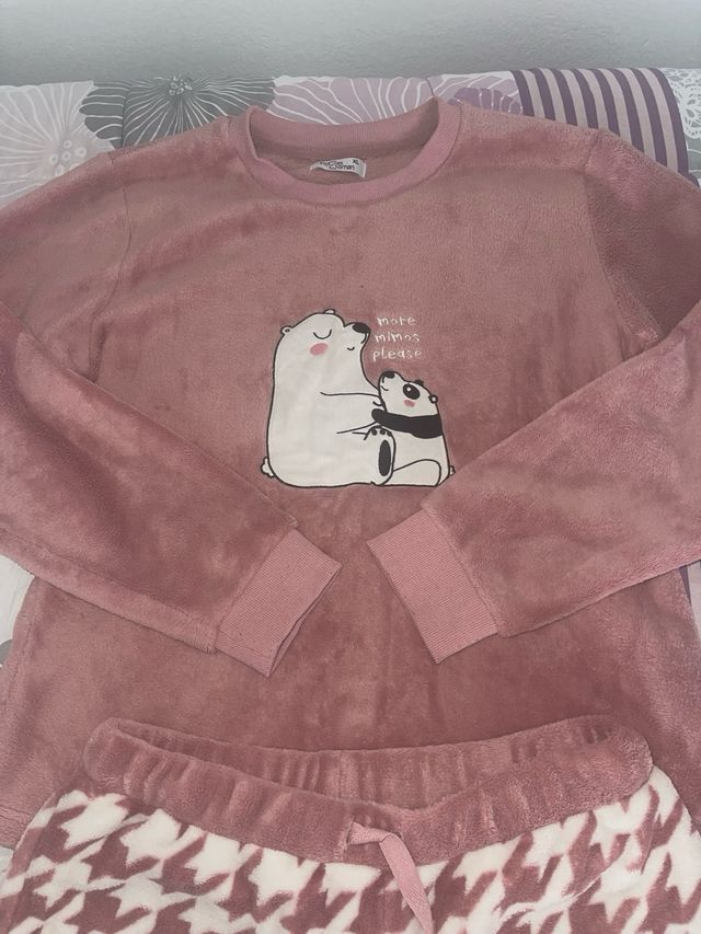 Pigiama caldo rosa e bianco