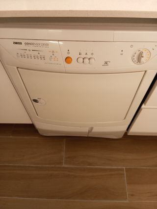 Secadora Zanussi TC7124