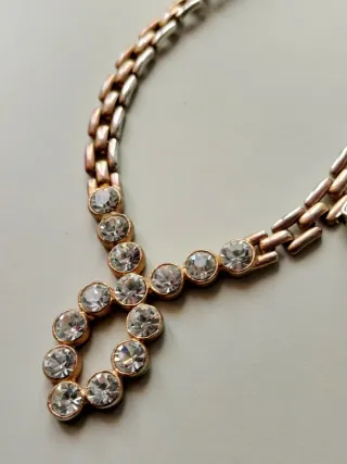 Collar vintage con cristales