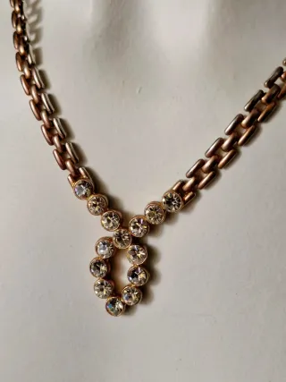 Collar vintage con cristales