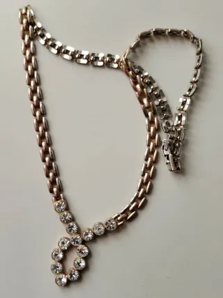 Collar vintage con cristales