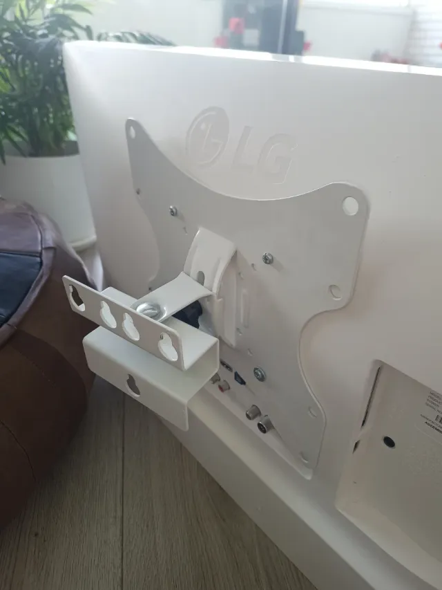 Smart TV LG Blanca 28"