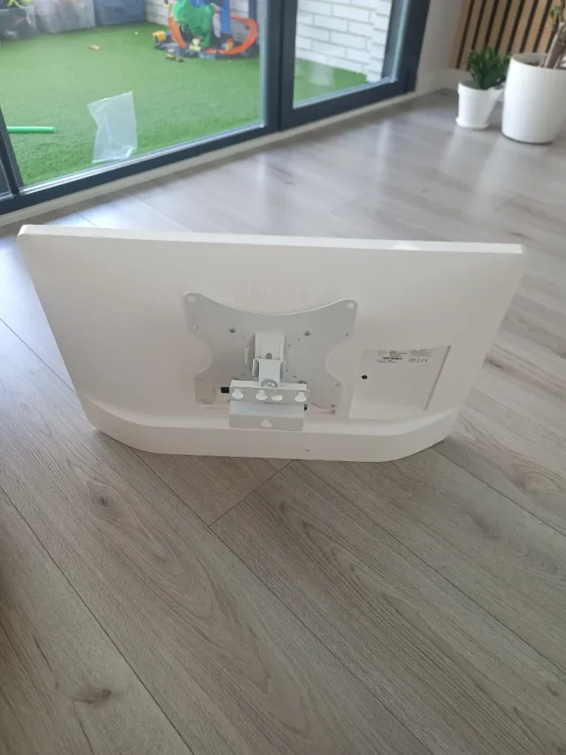 Smart TV LG Blanca 28"