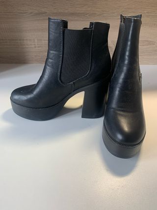 Botines tacón plataforma negros