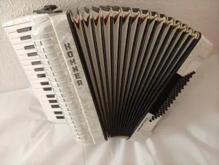 Acordeón Hohner Concerto III S 72 bajos