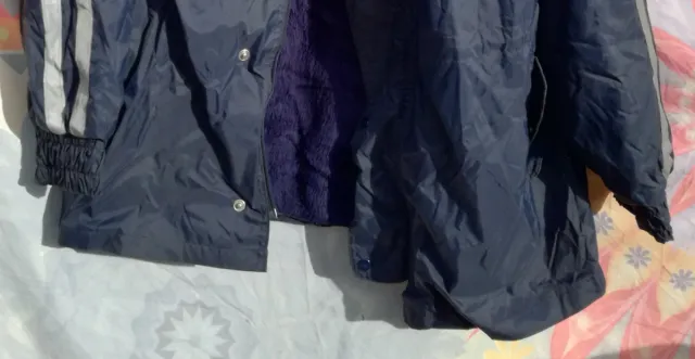 IMPERMEABLE AZUL MARINO CON CHALECO DE PELO