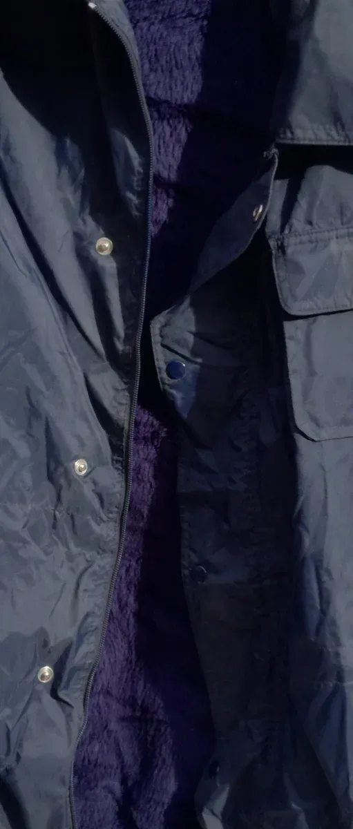 IMPERMEABLE AZUL MARINO CON CHALECO DE PELO