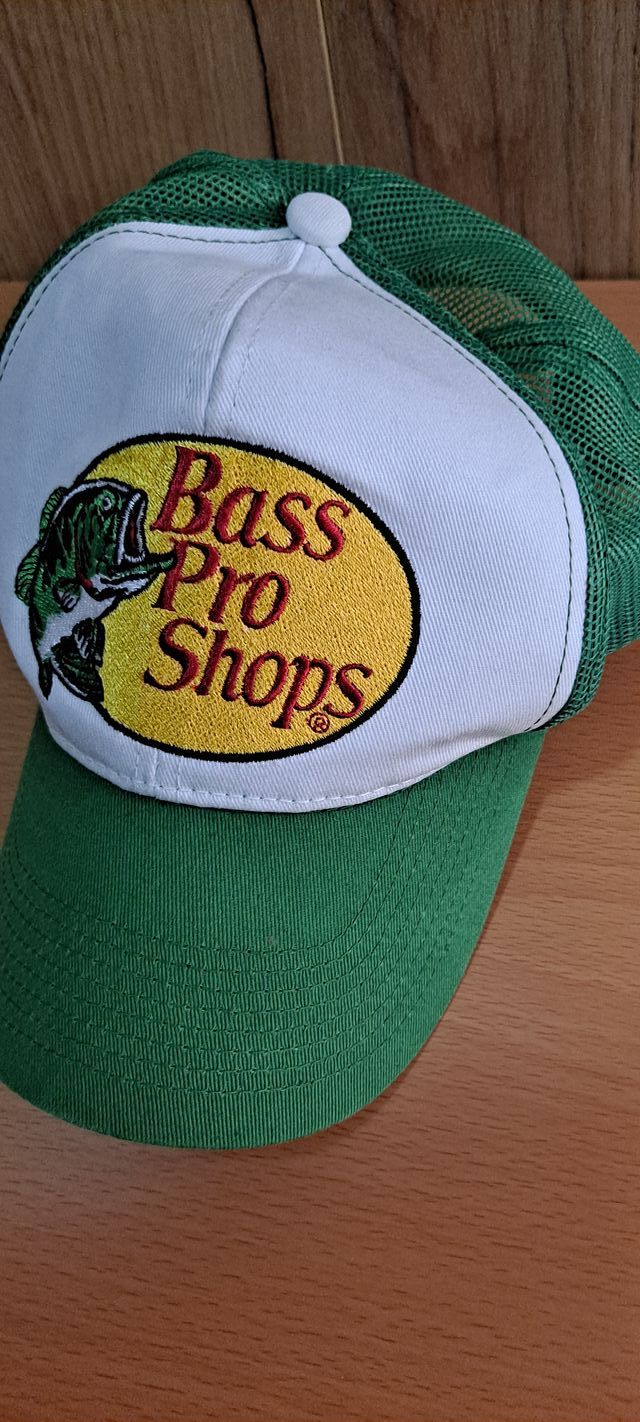 Gorra Bass Pro Shops + gorra Dolce Gabbana