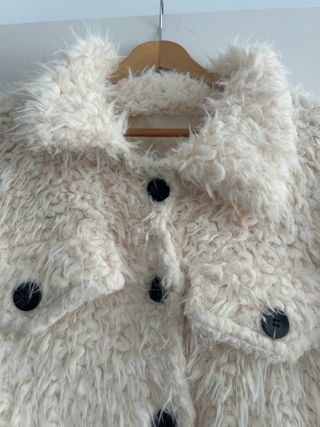 Chaqueta peluda oversize talla única