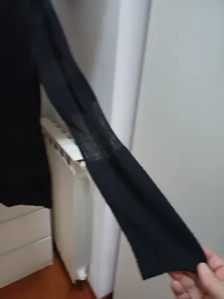 Cardigan elegante con trasparenze