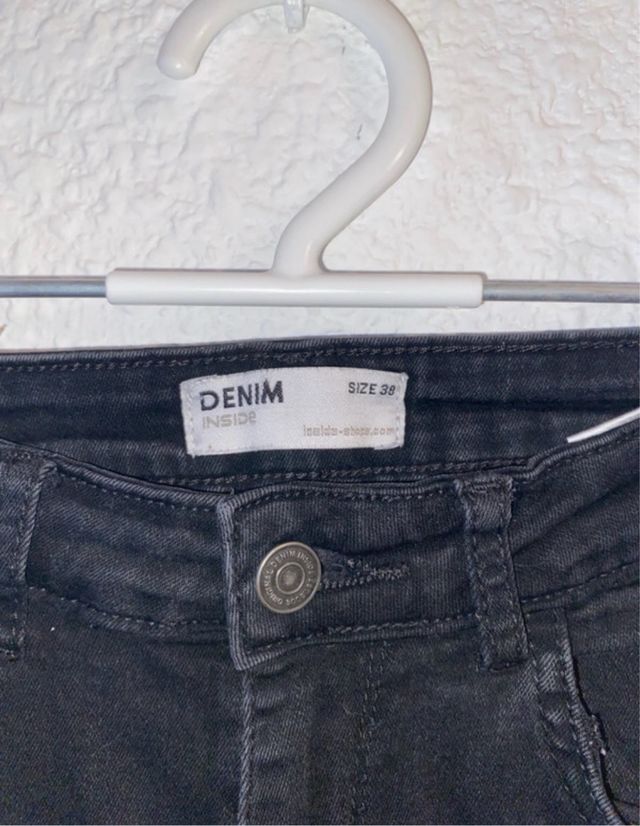 Vaqueros pitillo negros