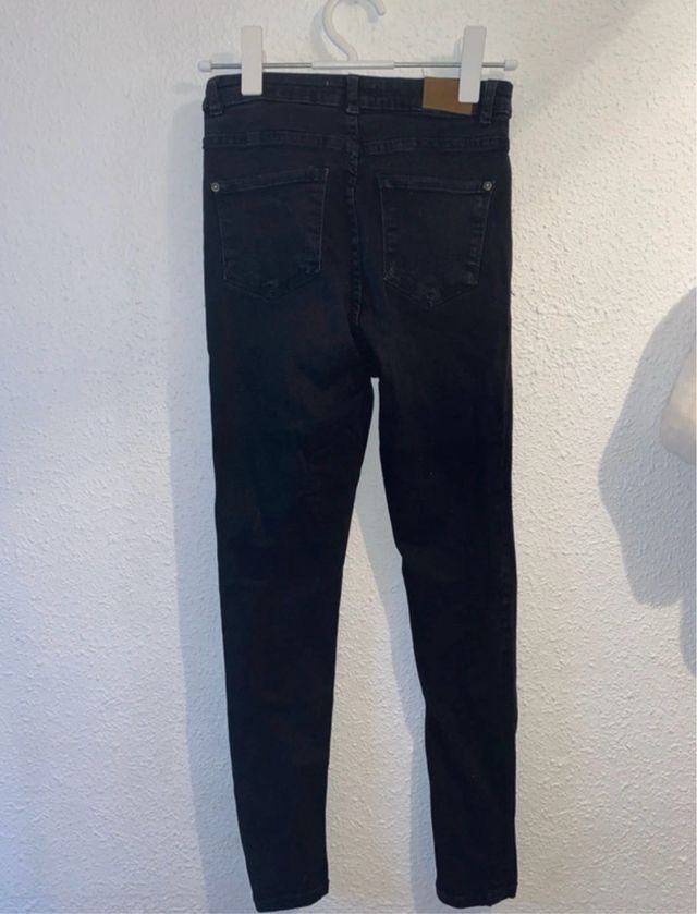 Vaqueros pitillo negros