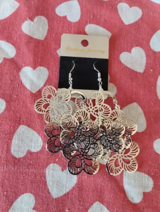 Orecchini pendenti dorati e argentati