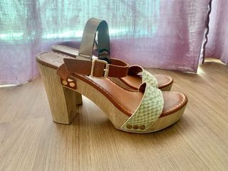 Sandalias piel tacón cocodrilo T37