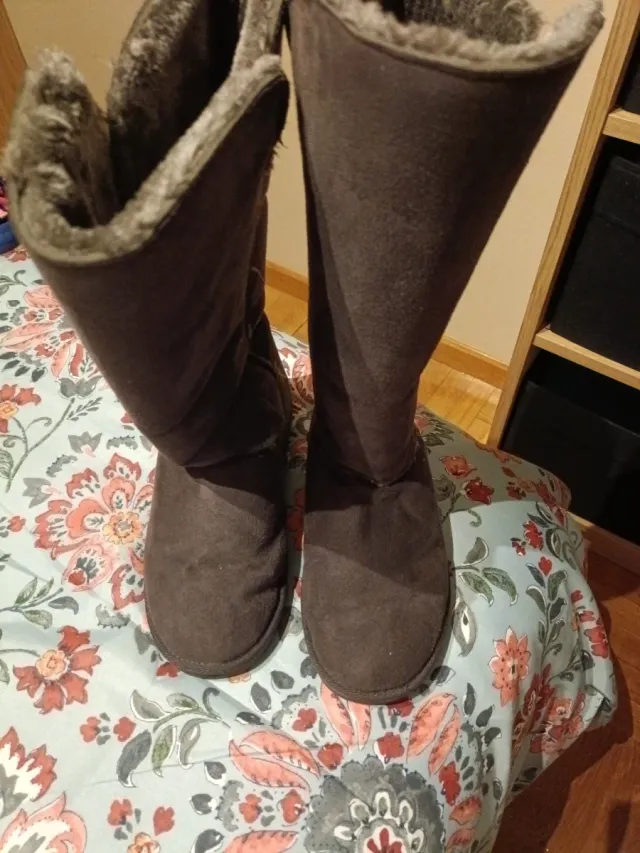 Botas Muuk Talla 37 Marrón