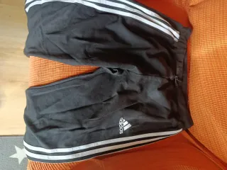 Pantalón chándal Adidas niño negro