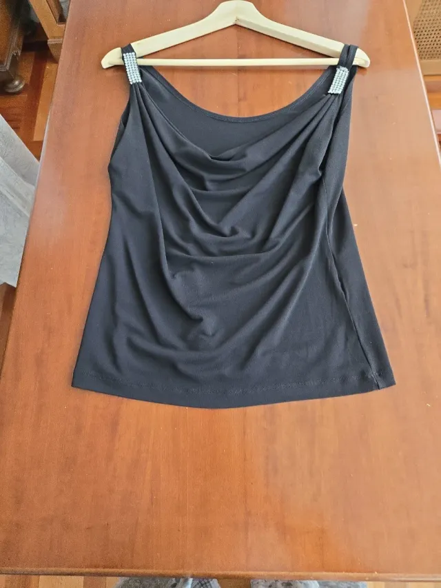 Top fiesta negro con pedrería