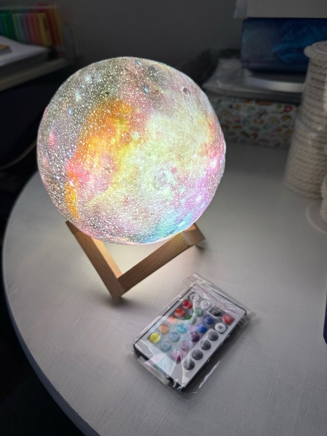 Lámpara Luna 3D Multicolor