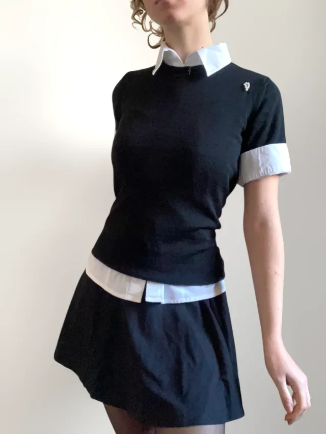 Maglietta nera a manica corta in lana vintage