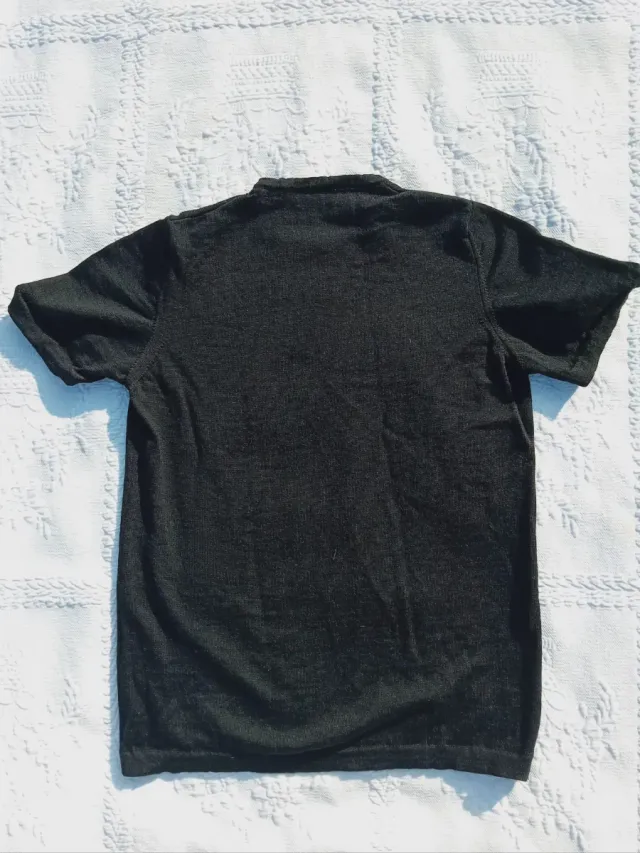 Maglietta nera a manica corta in lana vintage