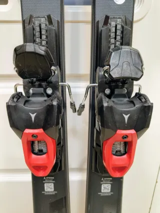 Esquís skis ski Atomic