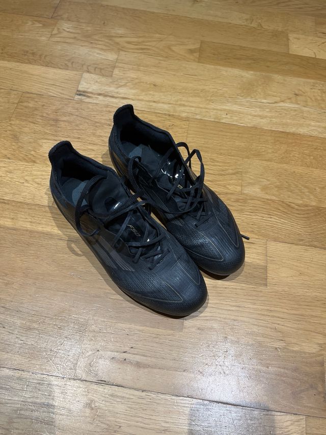 Botas de fútbol Adidas Negras