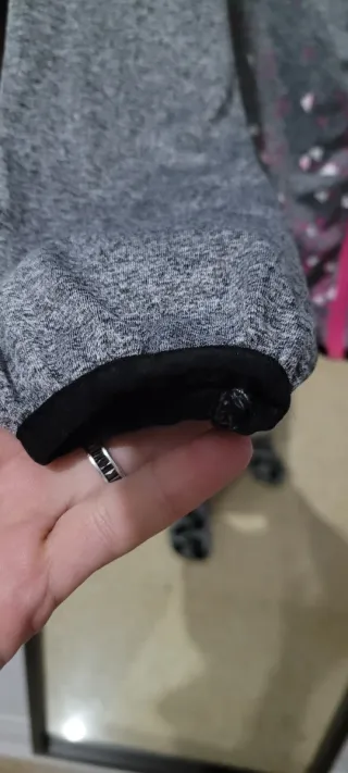 Chaqueta deportiva niña gris con cremallera